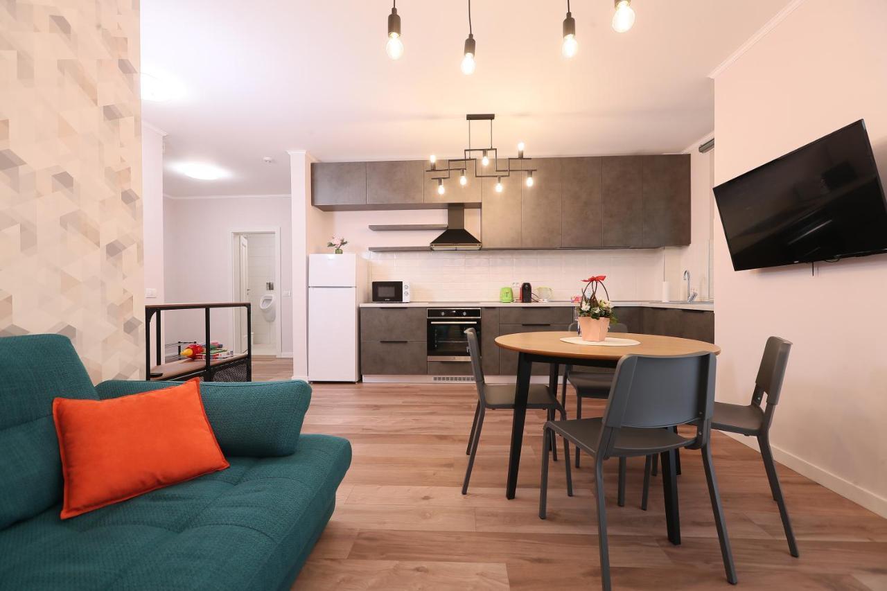 Julia'S Apartment Oradea Dış mekan fotoğraf
