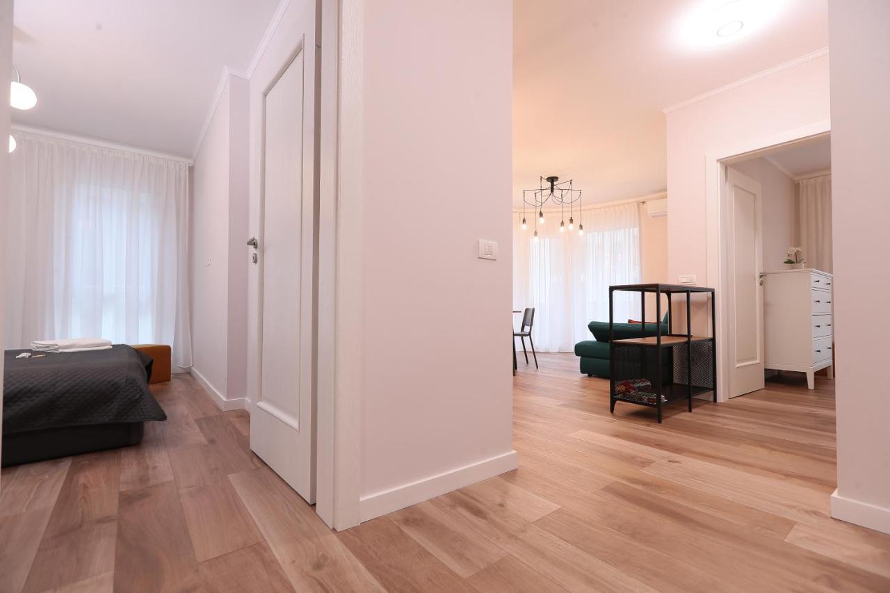 Julia'S Apartment Oradea Dış mekan fotoğraf