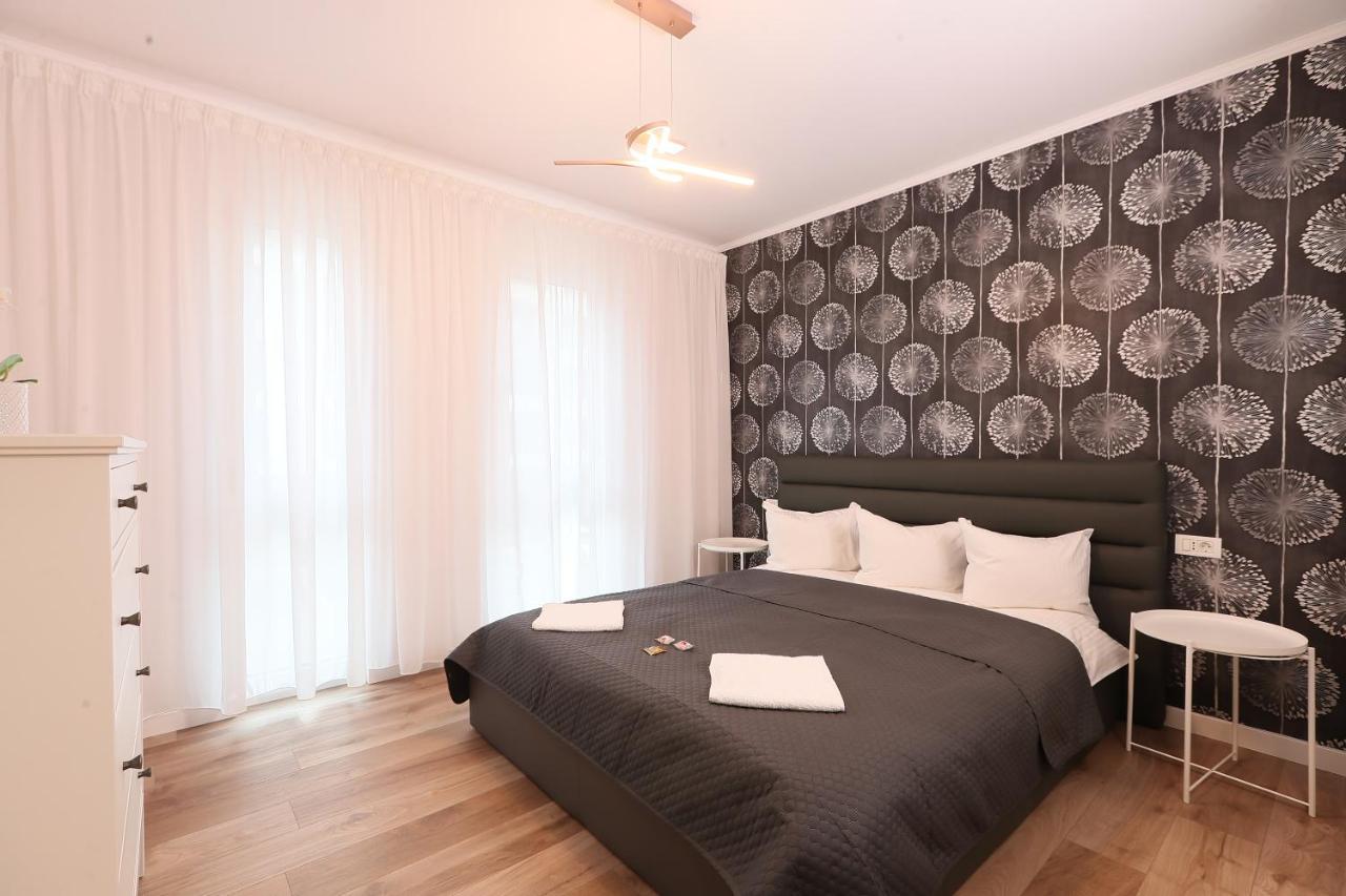 Julia'S Apartment Oradea Dış mekan fotoğraf